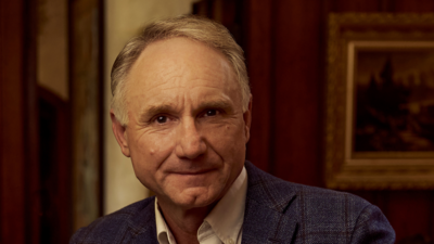  Dan Brown