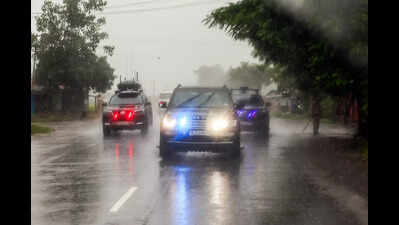 Due to heavy rain, my helicopter could not fly, so I decided to travel by road: Modi