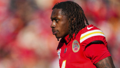  JuJu Smith-Schuster breaks silence on Xavier Worthy's absence just hours before Chiefs vs. Eagles clash