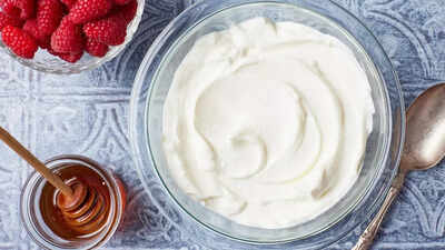 How to make Greek yogurt with these 3 ingredients
