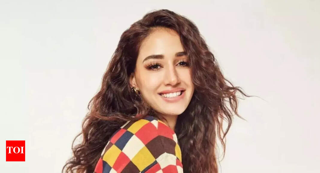 Disha Patani dazzles in New York; first public outing after Bareilly firing - Pics