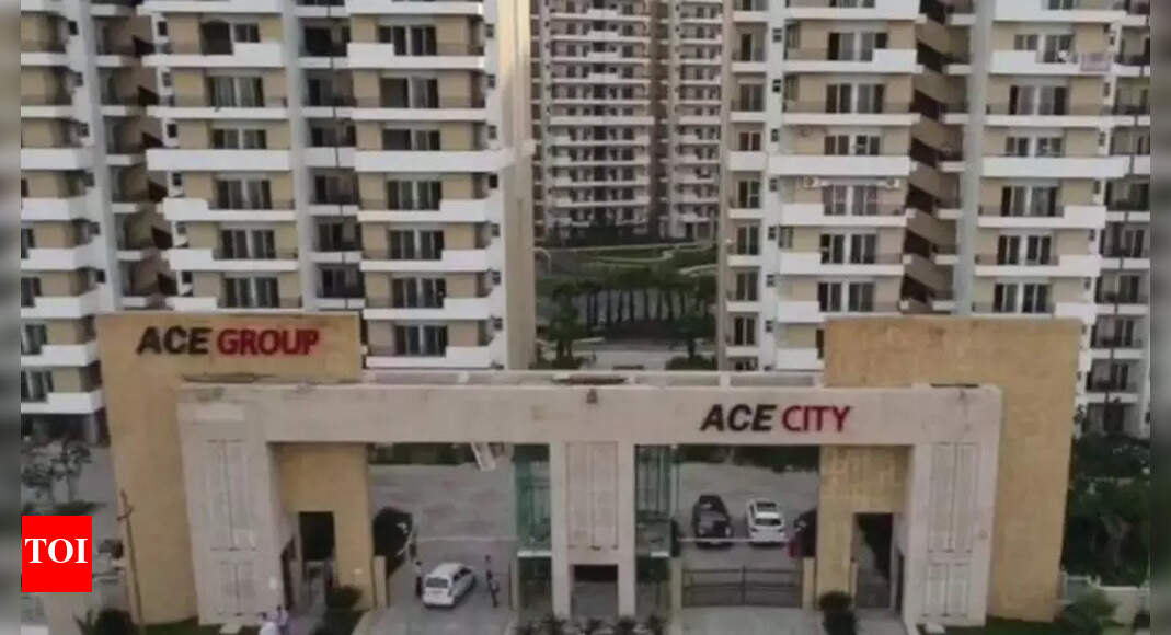 'We don't want to trouble you': Woman jumps with 11-yr-old son from 13th floor