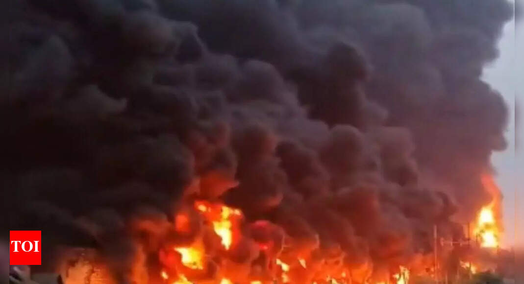 Watch: Massive fire breaks out at factory in Gujarat's Bharuch