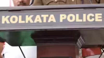 Cops chase and arrest 2 bike snatchers after mobile theft in Kolkata