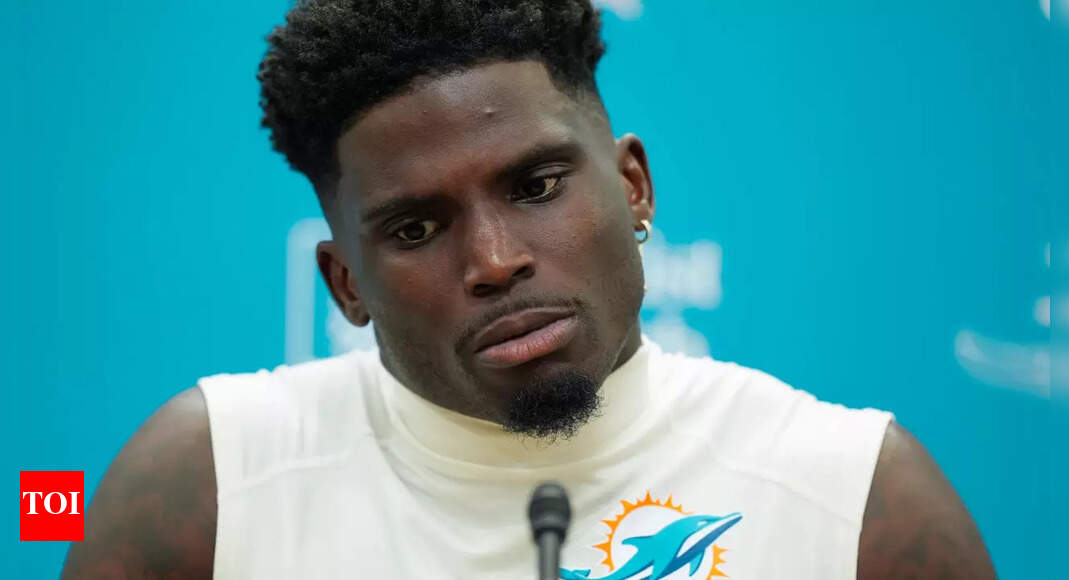 Will Tyreek Hill play against the New England Patriots today? Latest injury update on the popular Miami Dolphins WR