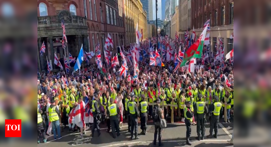 <div>Tapping into social disquiet’: Minister on large turnout at UK anti-immigration rally</div> <div>'Tapping into social disquiet’: Minister on large turnout at UK anti-immigration rally</div>