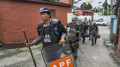  3,700 inmates recaptured after prison break; 10,320 still at large