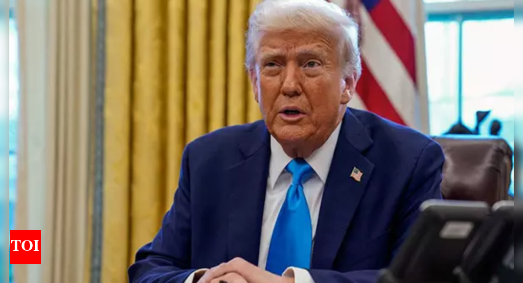 <div>Itll be top of the line: Trump says $200 million White House ballroom will be bigger than planned; capacity increased to 900</div> <div>'It'll be top of the line': Trump says $200 million White House ballroom will be bigger than planned; capacity increased to 900</div>