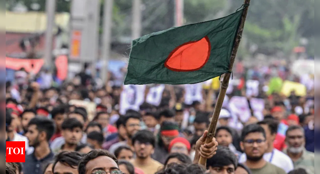 <div>Islamist grp wins 2nd varsity union election in Bdesh</div> <div>Islamist grp wins 2nd varsity union election in B'desh</div>