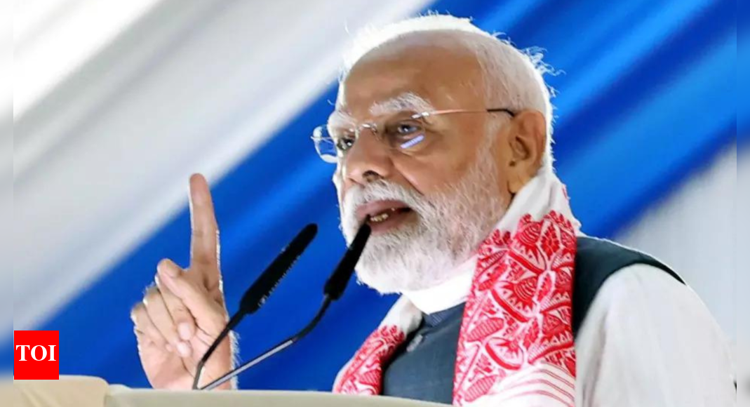 Congress backed infiltrators, Modi claims at Assam rally Congress backed infiltrators, Modi claims at Assam rally
