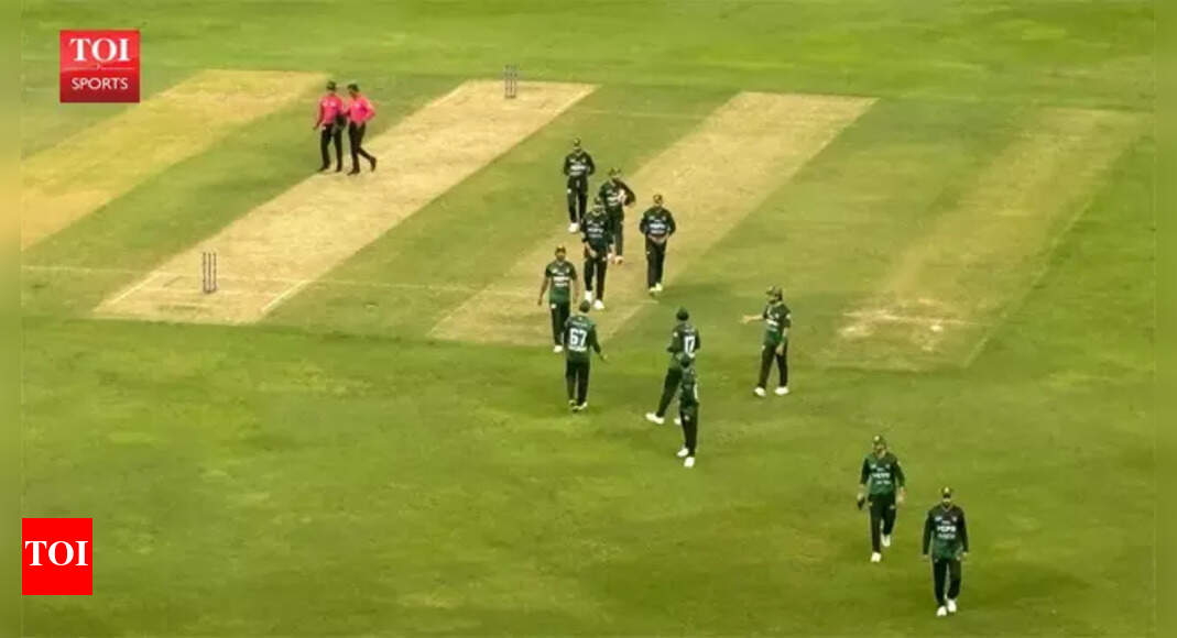 When India's support staff shut dressing room door even as Pakistan players waited for handshake
