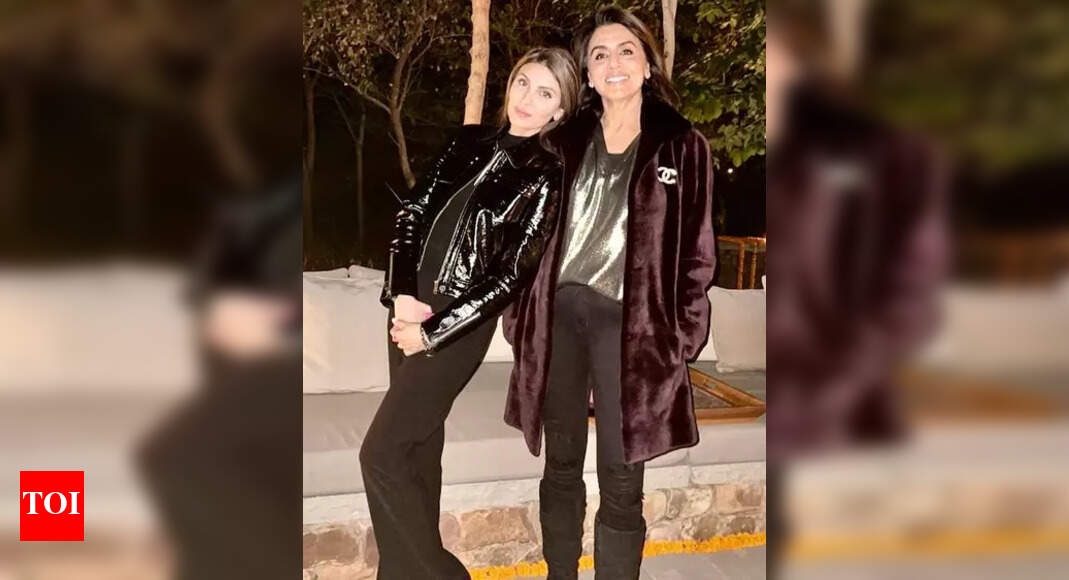 Riddhima Kapoor's birthday: Neetu Kapoor pens birthday wish for daughter; calls her 'sunshine, pride and joy'