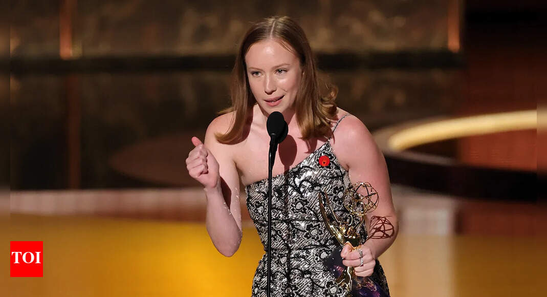 Hannah Einbinder’s first Emmy win sparks viral ‘Go Birds’ shoutout celebrating Philadelphia Eagles