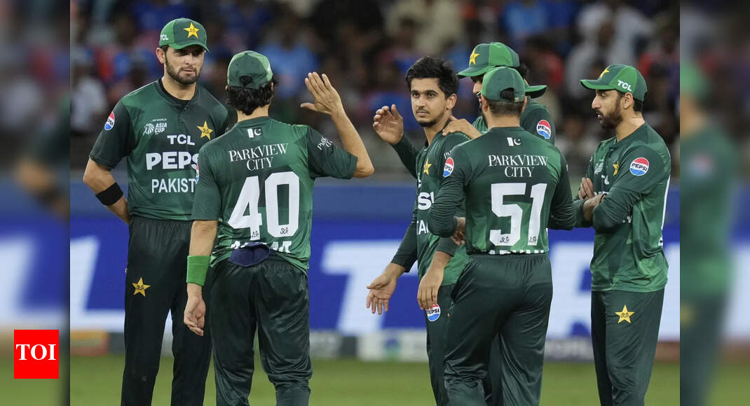 'Cricket falling apart like hockey' — Ex-Pakistani cricketer after Asia Cup defeat to India