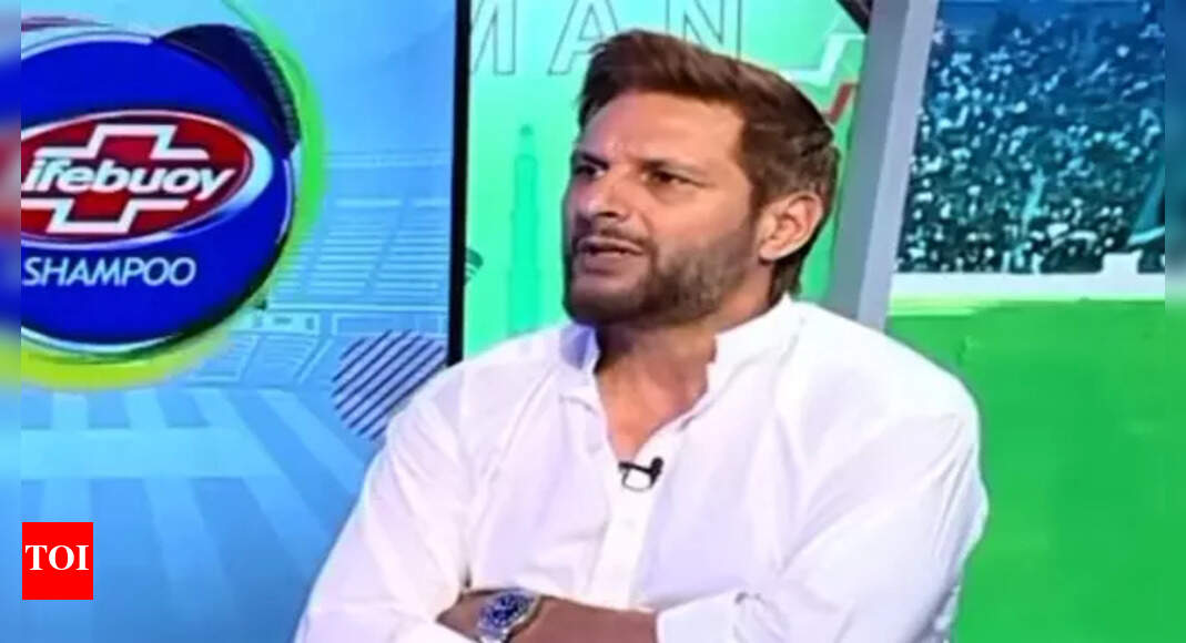 Asia Cup: 'Stop trying to be Shahid Afridi' - Afridi slams Pakistan after India rout