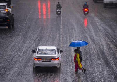 Many schools in Pune shut amid heavy rain, but no official holiday for Tuesday