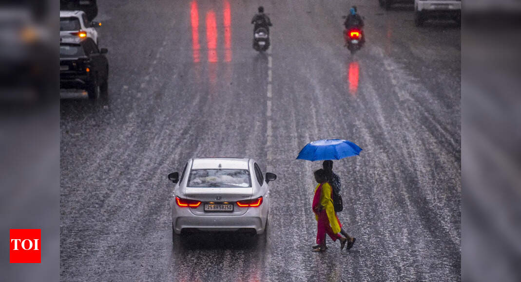 Many schools in Pune shut amid heavy rain, but no official holiday for Tuesday