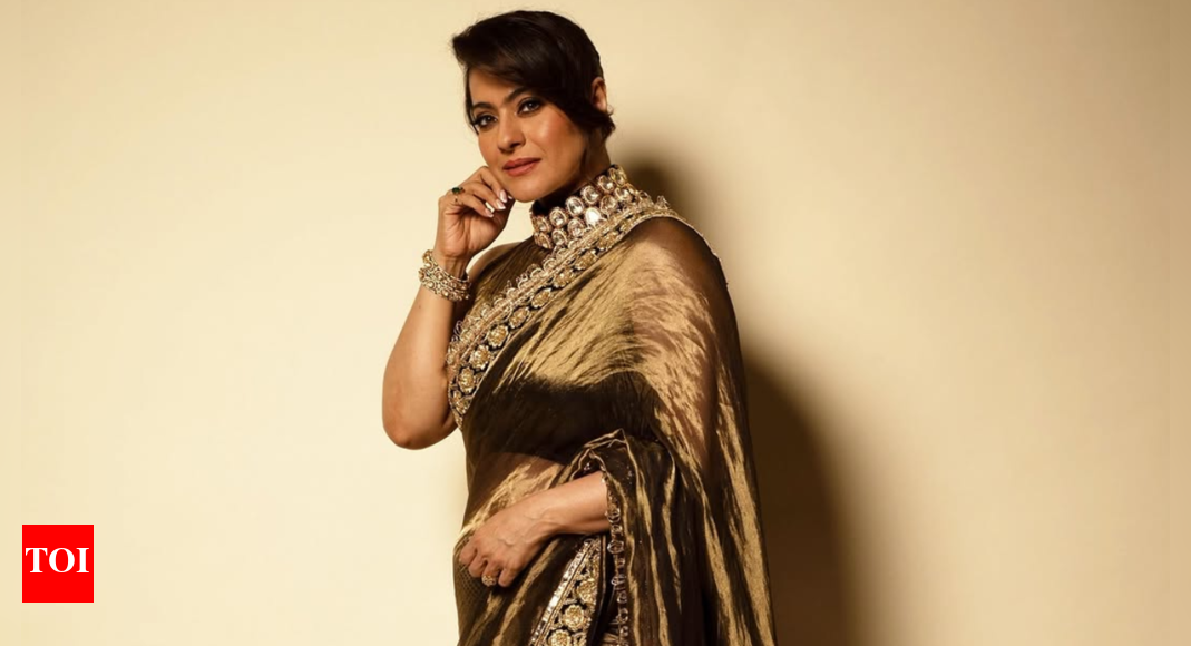 Kajol celebrates 30 years of friendship with Manish Malhotra in an iconic zardosi drape fit for the heavens