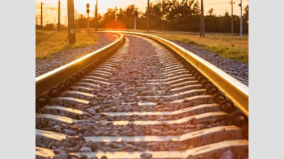Two bank officer sisters die in Muzaffarpur train accident