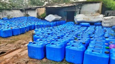 Five held in Giridih with spirit for making illicit liquor