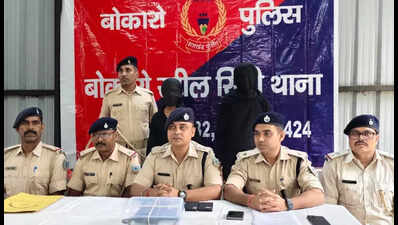 Two armed criminals held in Bokaro