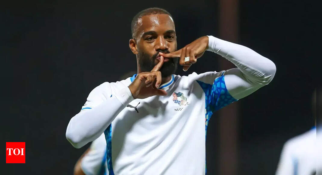 Roshn Saudi League Matchweek 2: Mane and Lacazette shine in winning displays, Al Nassr stays on top