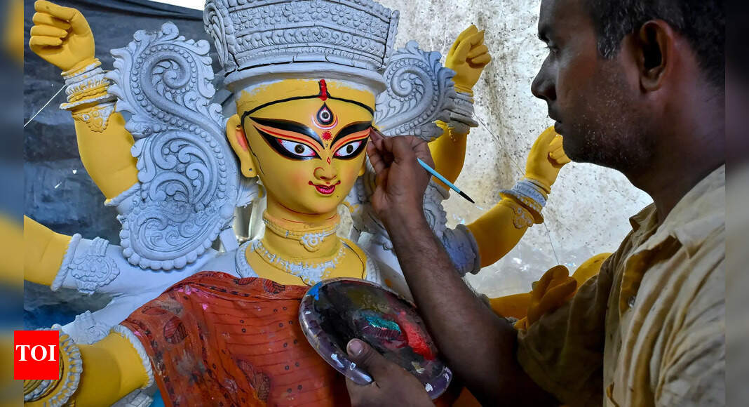 Cuttack police prohibit use of weapons during Durga Puja celebrations, immersion processions