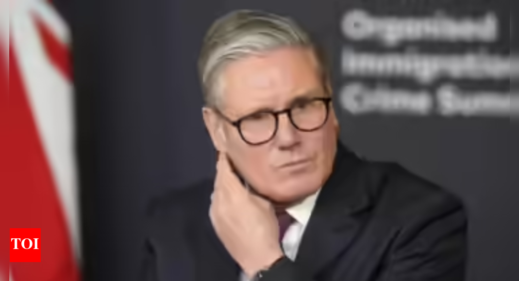 <div>Starmer condemns Musks comments as dangerous, but says wont sanction him</div> <div>Starmer condemns Musk's comments as 'dangerous', but says won't sanction him</div>