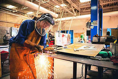 Canada loses 66,000 jobs in August: Here’s why the labour market is slowing down