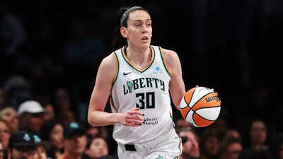 Insider reveals NY Liberty star Breanna Stewart’s injury update amid looming uncertainty for Game 2 against Phoenix Mercury