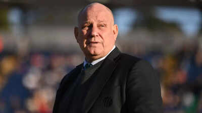  Who is Andy Pycroft, the lucifer  referee that PCB privation  removed