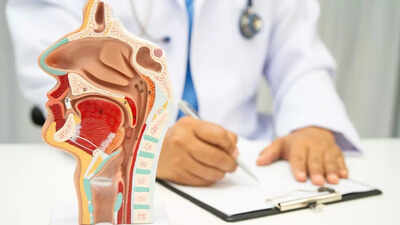 Nasal tumours vs chronic sinusitis: Symptoms, diagnosis and treatment explained