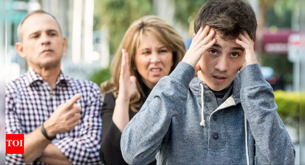 8 secrets to letting go without losing your teen