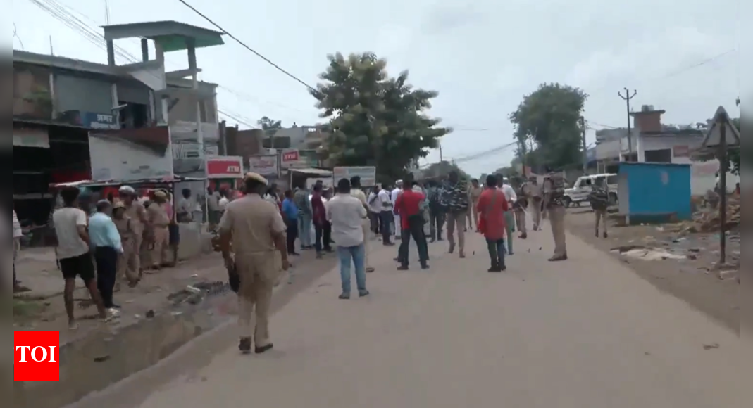 UP: 19-year-old NEET aspirant shot dead by cattle smugglers in Gorakhpur; villagers clash with police
