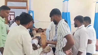 Illegal Sand Smuggler Attacks District Administration Team in Chatra, Injures Two Chowkidars