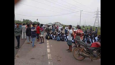 Students demand road safety measures after Class XII student gets injured in Keonjhar accident