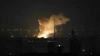 Israel Storms Gaza City After Islamic Summit & Rubio's Israel Trip; 850 Sites Bombed, Scores Killed