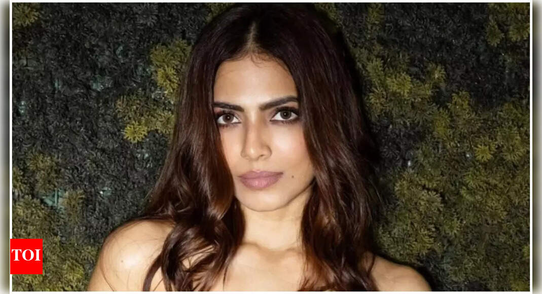 <div>Malavika Mohanan on Hindi films: 'They DON'T EXCITE me'</div>