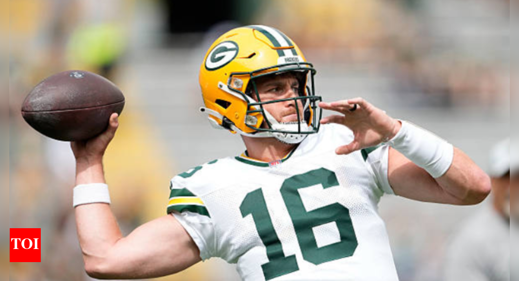 Who is Sean Clifford? Bengals add former St. Xavier QB to practice squad after Joe Burrow toe injury
