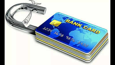 Trio hack credit cards for online shopping in Pune, held