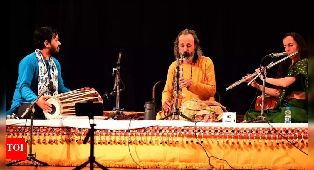 Dasara 2025 cultural extravaganza: A vibrant fusion of classical, folk, and modern at the palace