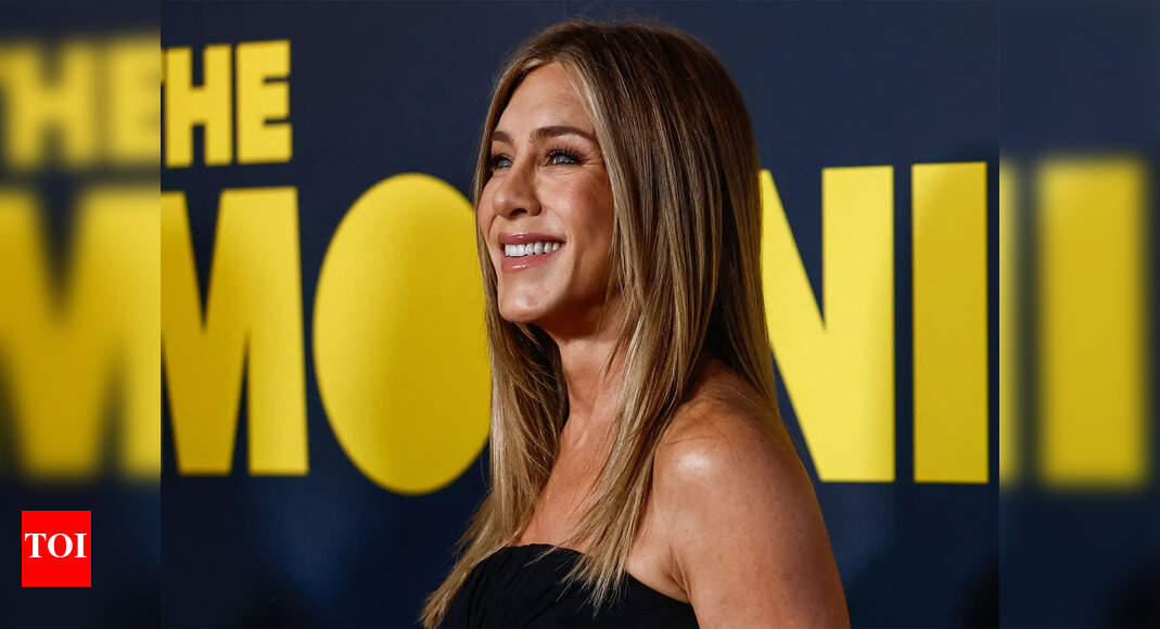 'The Morning Show': Season 5 greenlit before season 4 debut;  Jennifer Aniston and Reese Witherspoon fans excited