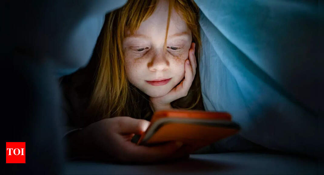 Today’s parents are struggling with screen time: 8 tips that actually work