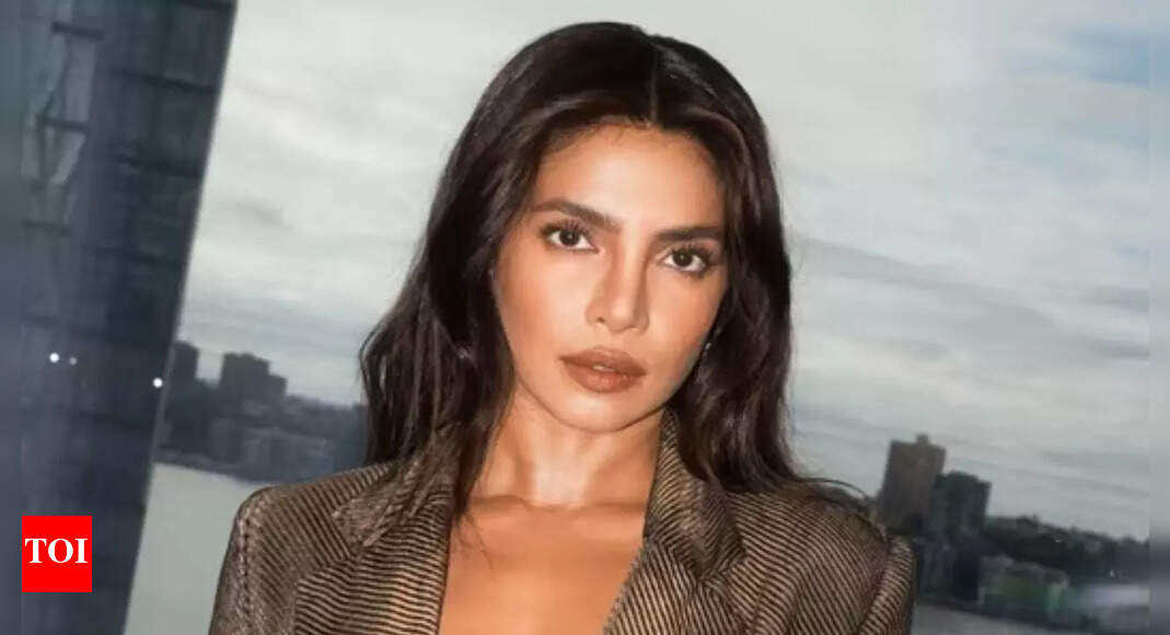 <div>'Priyanka Chopra had bad skin, she is big-boned'</div>