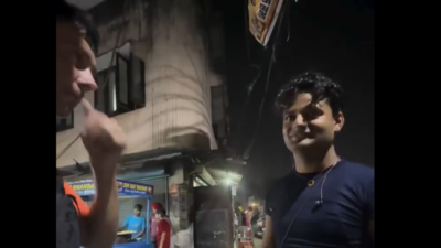  Foreign tourist confronts man over wife's 'harassment' in Amritsar - watch