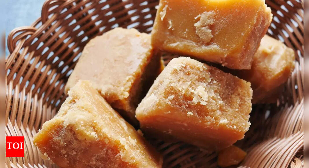 Fake jaggery vs real gur: Easy home tests to identify pure jaggery