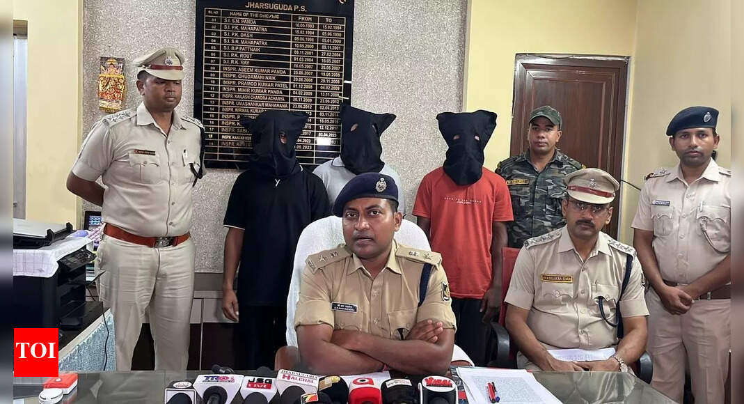 Jharsuguda police arrest trio for extorting truck drivers at gunpoint