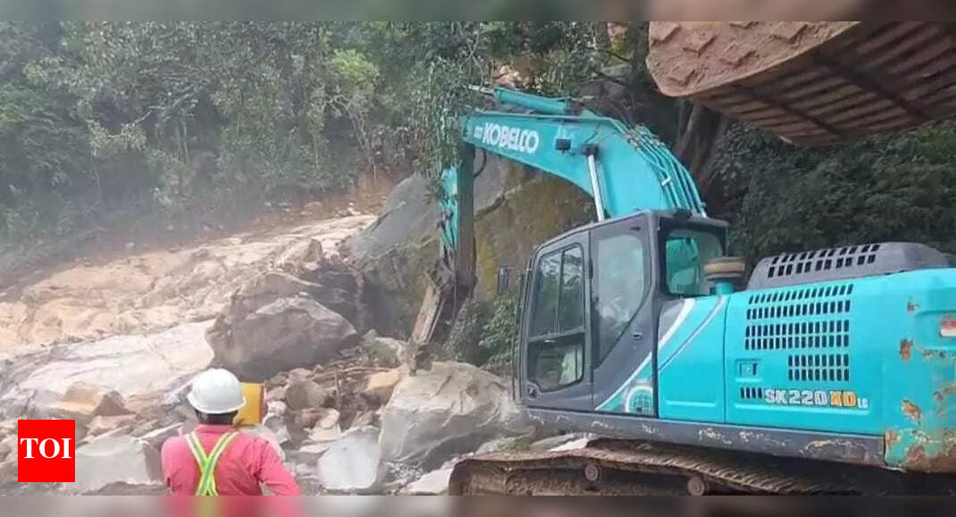 Landslide disrupts NH-157 traffic between Bhanjanagar and Phulbani: Repair efforts underway