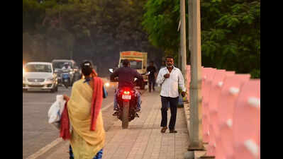 Mumbai: Dadar footpaths turn into danger zones with bikes speeding past pedestrians, residents raise alarm