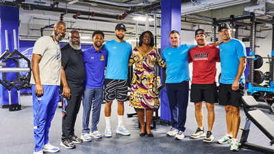 Pro golfer Jordan Spieth joins NBA star Stephen Curry for "Armour Day" event in Baltimore